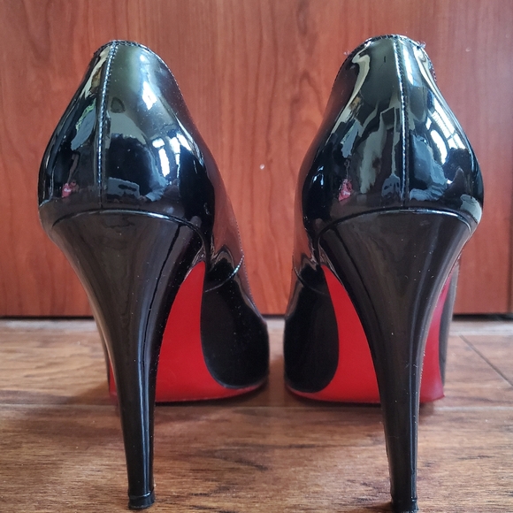 Christian Louboutin Patent Pumps Sz 38/US 7 - Picture 3 of 5